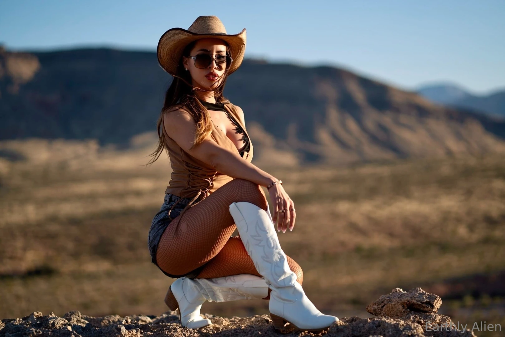 Your dream cowgirl alien internet gf 