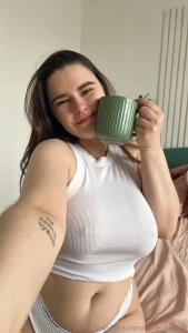 A slow soft morning no rush just soaking in the vibes would u like to