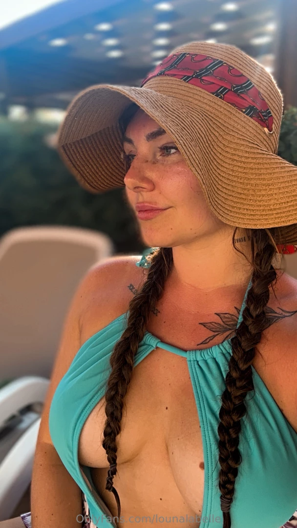 Tout ce que tu veux c est moi et je suis pr te te donner plus que tu 