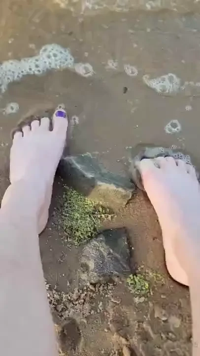 I know its not my normal content but a little bit of feet in the sand part 3 