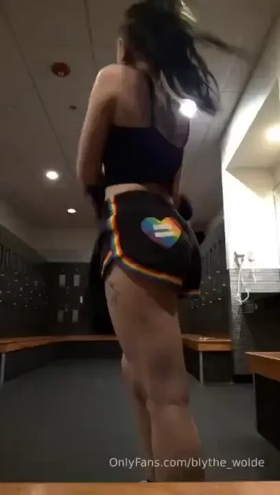 You see me at the gym squatting more than you what do you do 