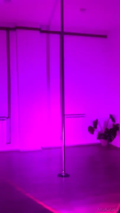 Practicing shapes and flow read trying to stick my butt and arch my 