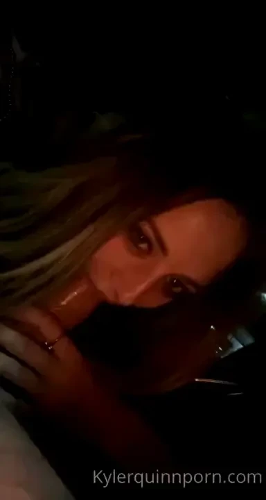 Blow jobs in the car are sexy i get to wet who wants to see some car 