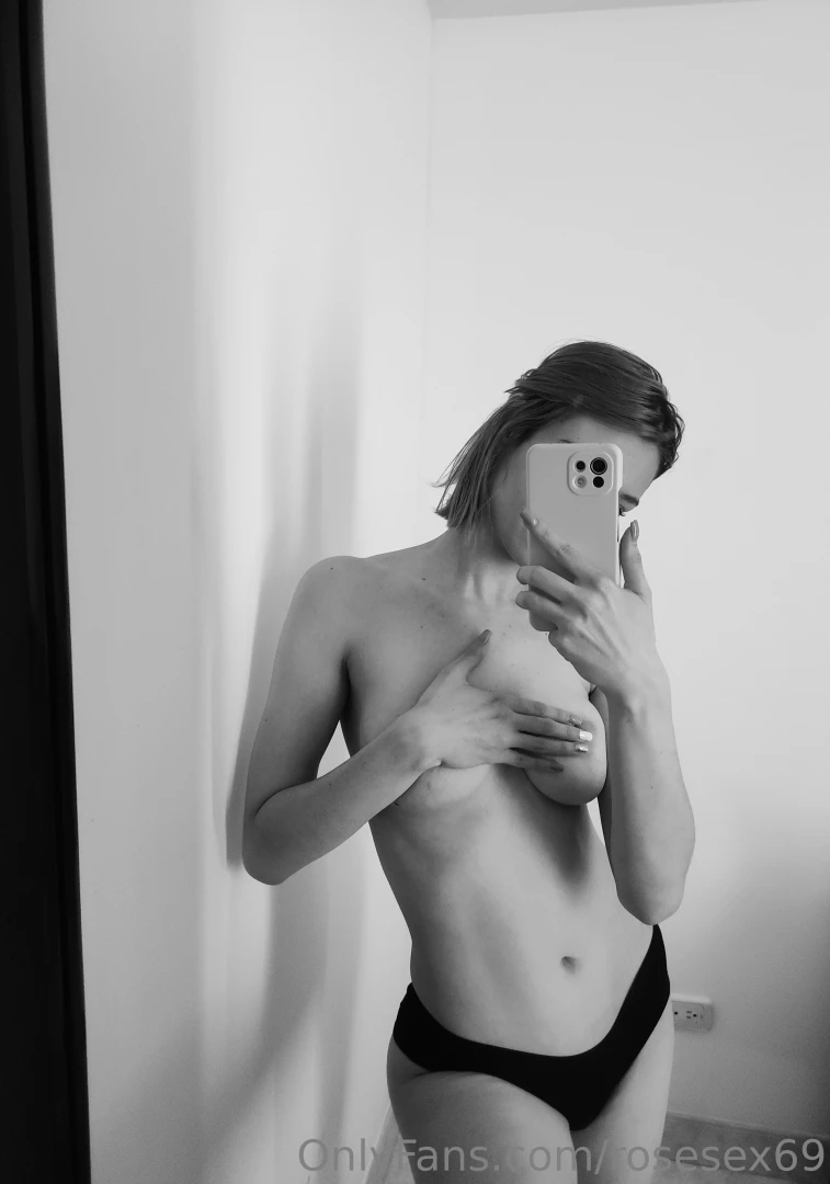 Which photo do you prefer one or two part 1 
