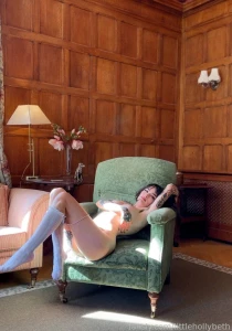 Lets chat in the dms when i get back from my local coffee shop i ve