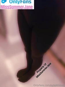 I am in love with wearing my fleece lined pantyhose to work they are