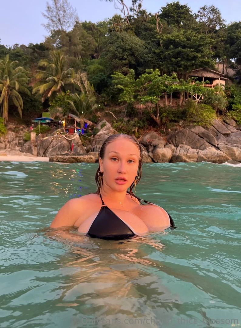 I m not a good swimmer but my boobs are 