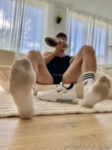 Some hot sniffing moments in dark socks