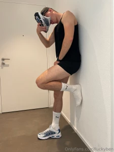 Next sniff on my nike shoes did you also sniff your own shoes