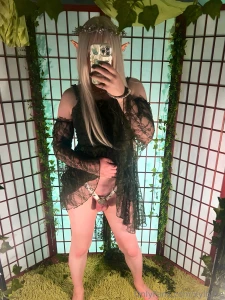 I know elves are supposed to make toys but i was thinking maybe you part 3