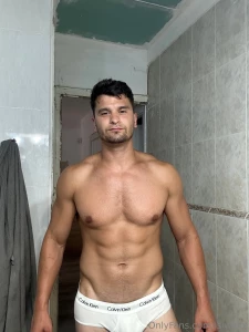 Look at me from all angles if you want to see more angles feel free to part 1