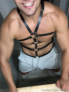 I know that not everyone likes leather but do i look sexy part 5