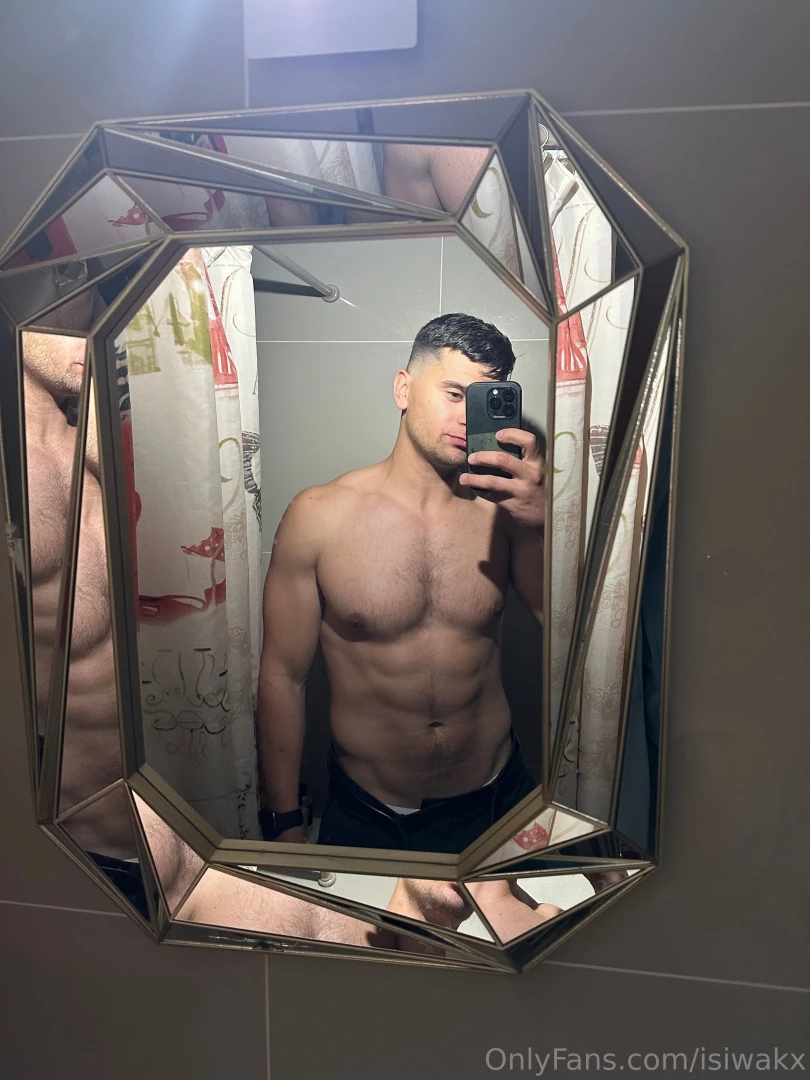 Leave if u want to see my dick hard 