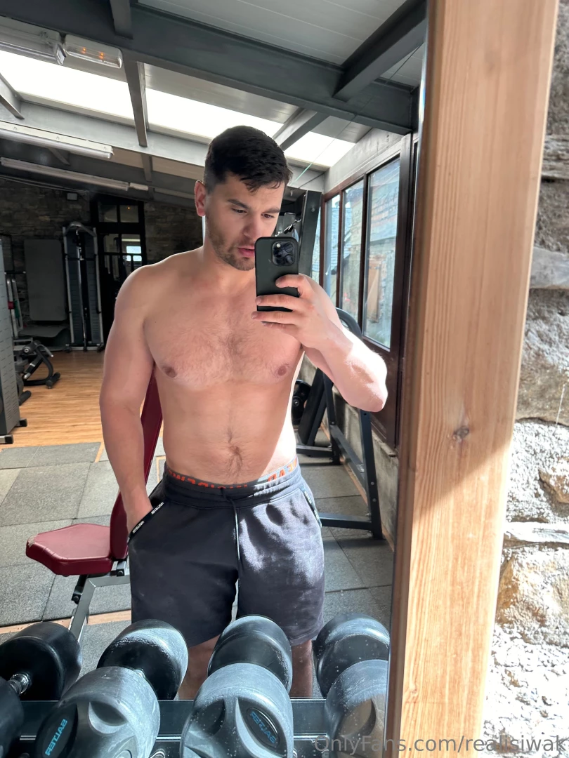 How much time do i spend in the gym you know to tell you the truth 4-5 