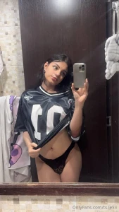 Got a baggy top for me