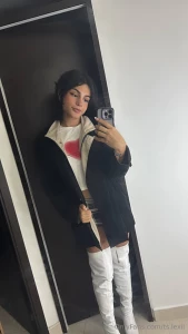 Radiating self-love and good vibes only part 1