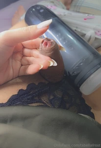 Received a new toy i m loving wish i could use your throat like this