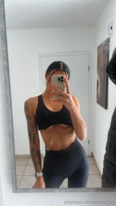 All eyes on my hotness