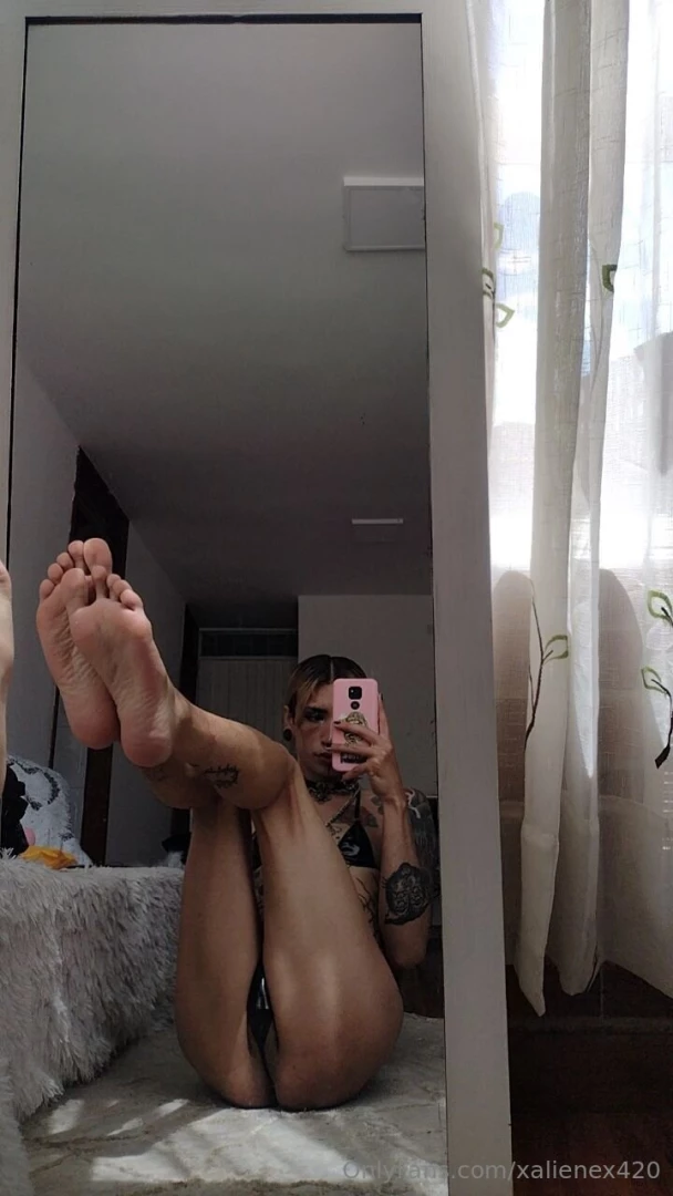 I love when u lick my feet part 1 