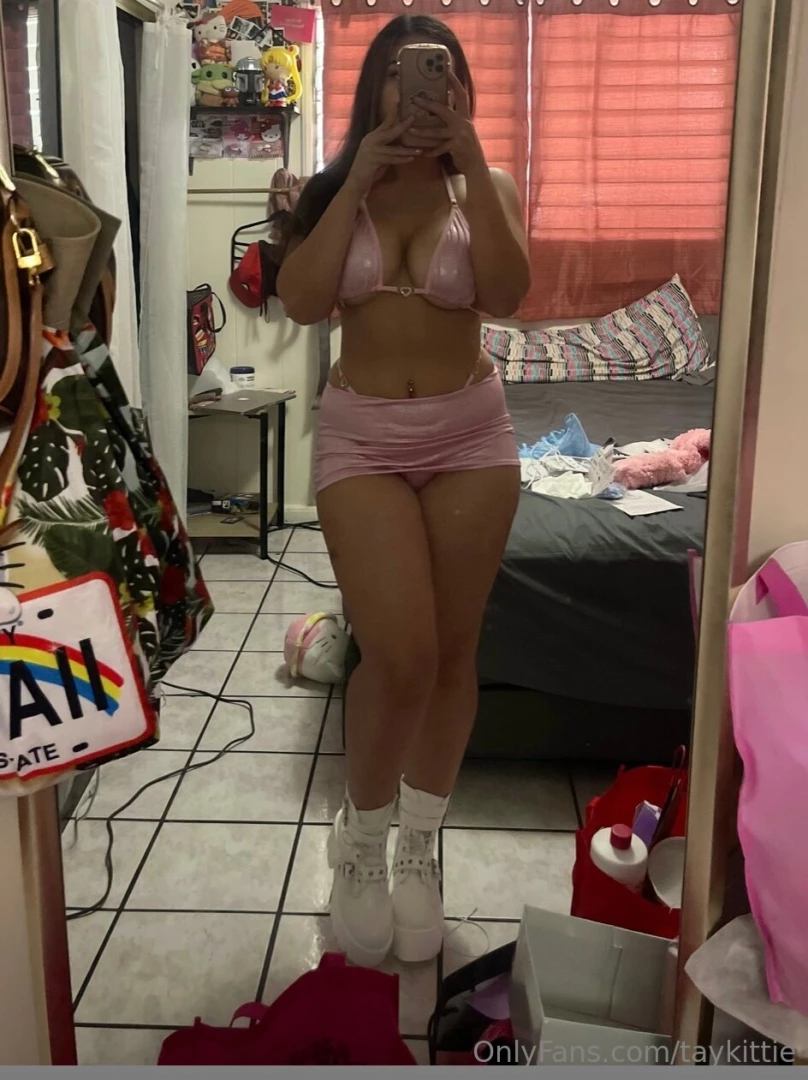 Trying on diff fits be like new menu for march will be posted tomorrow 