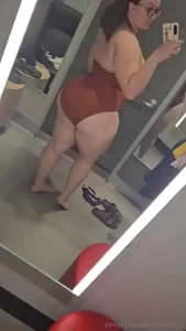 I wish this bathing suit would fit me the color on my skin was but it