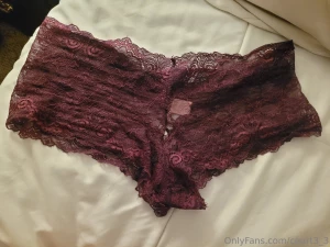 Hello babes i m selling used panties here s the ones i have right now part 4