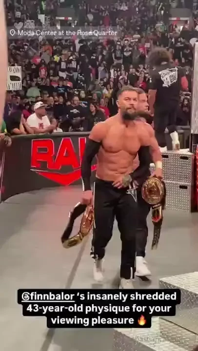 Photo dump from wwe raw last night part 5 