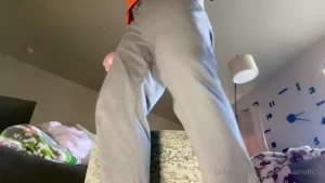 Welcome to the weekend aka fart and feet hell