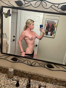 Need to hit the gym more who else likes living a healthy lifestyle