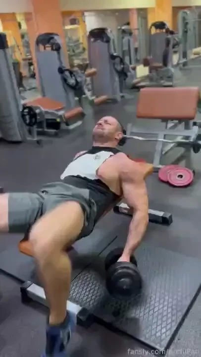 I love working out without underwear 