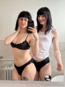 Things got hot between me and ickyy over 2gb 17 minutes in the full part 1