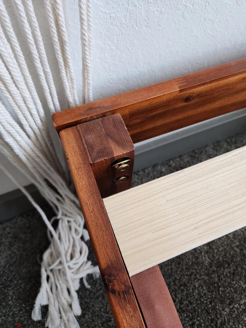 Lol that last fuck session broke my bed that s a first 