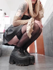 Leave me a tip and i ll send you a hot gift