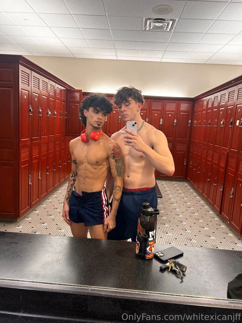 Collab with pheremosa on my other onlyfans josephwtxn check it out now 