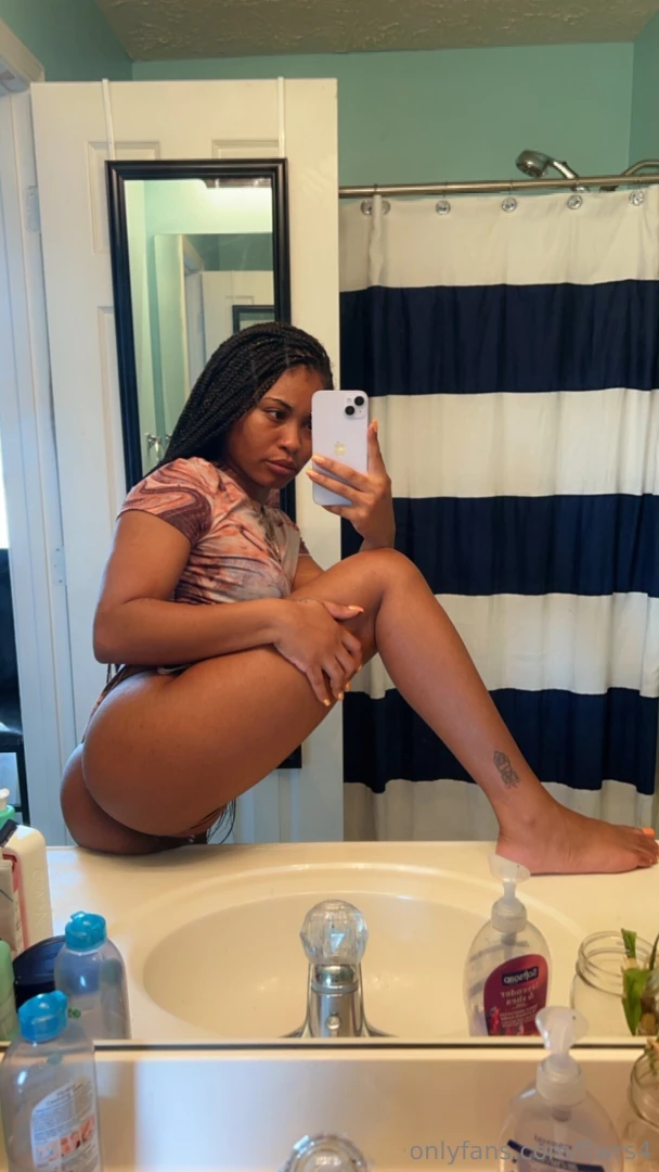 Love how i can look so many different heights in the mirror can you part 1 