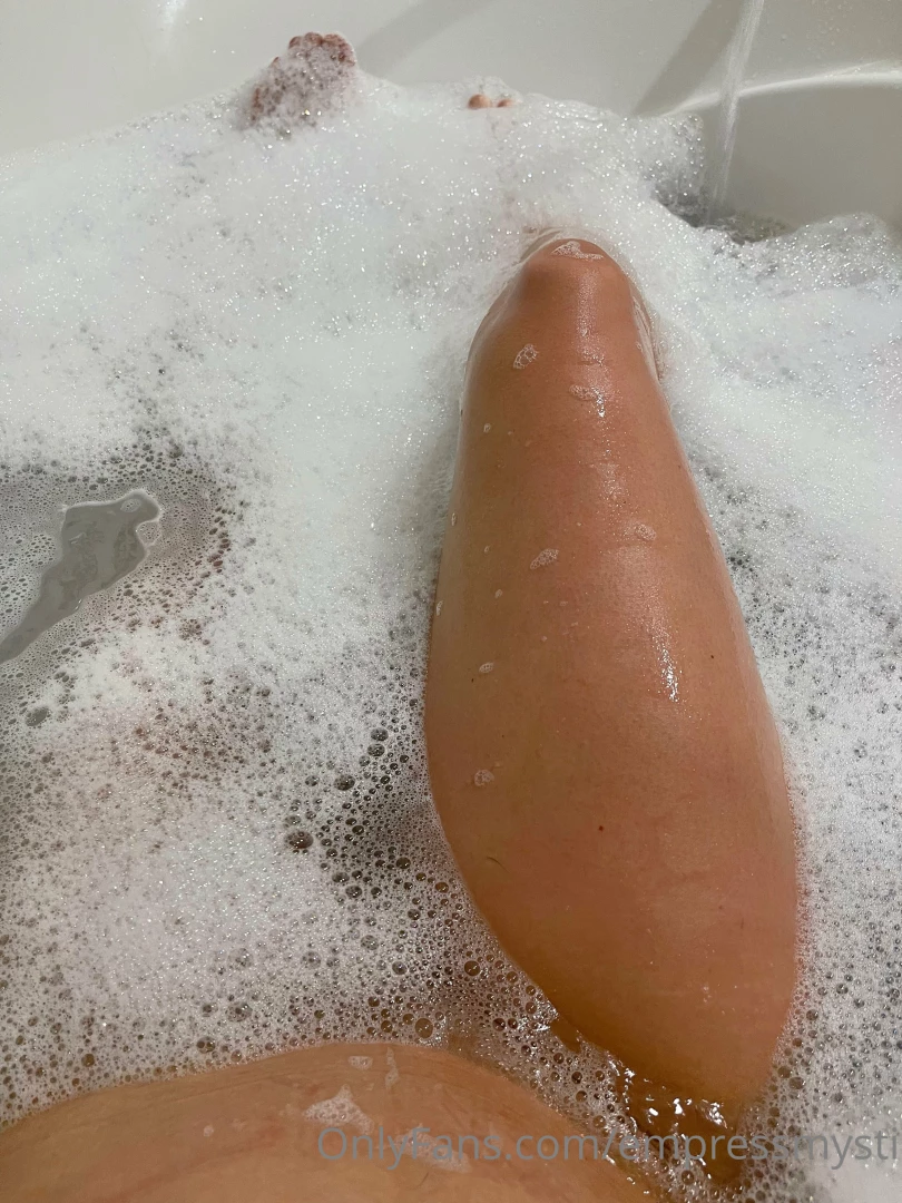 Ah bathtime after a long day dallasdominatrix footfetish 