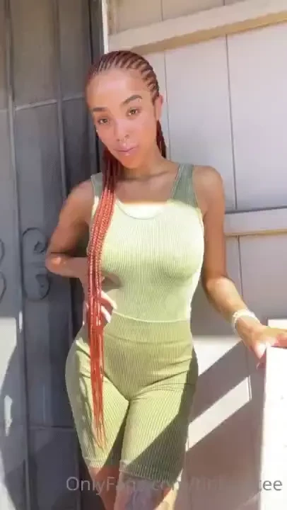 A supporter flew me out to hawaii he approached me correctly as i part 1 