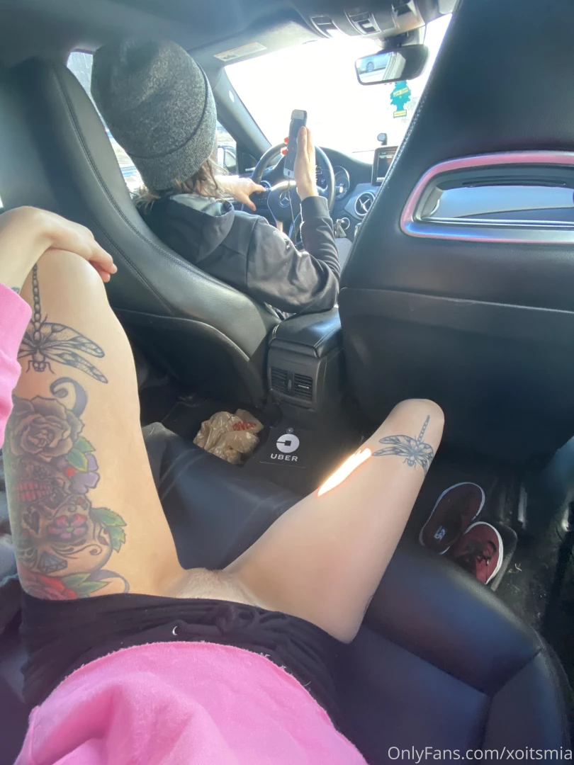 I got so horny while i was in an uber today message me if you want the 