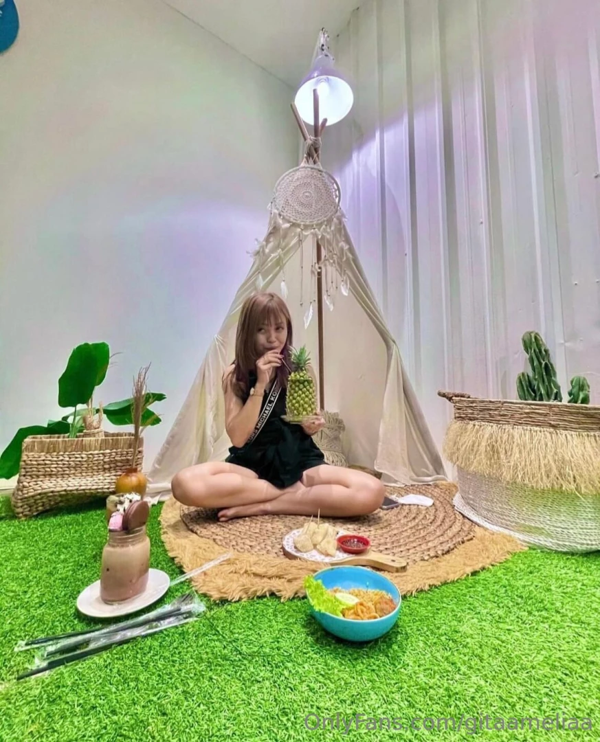 Gitaameliaa part 160104 