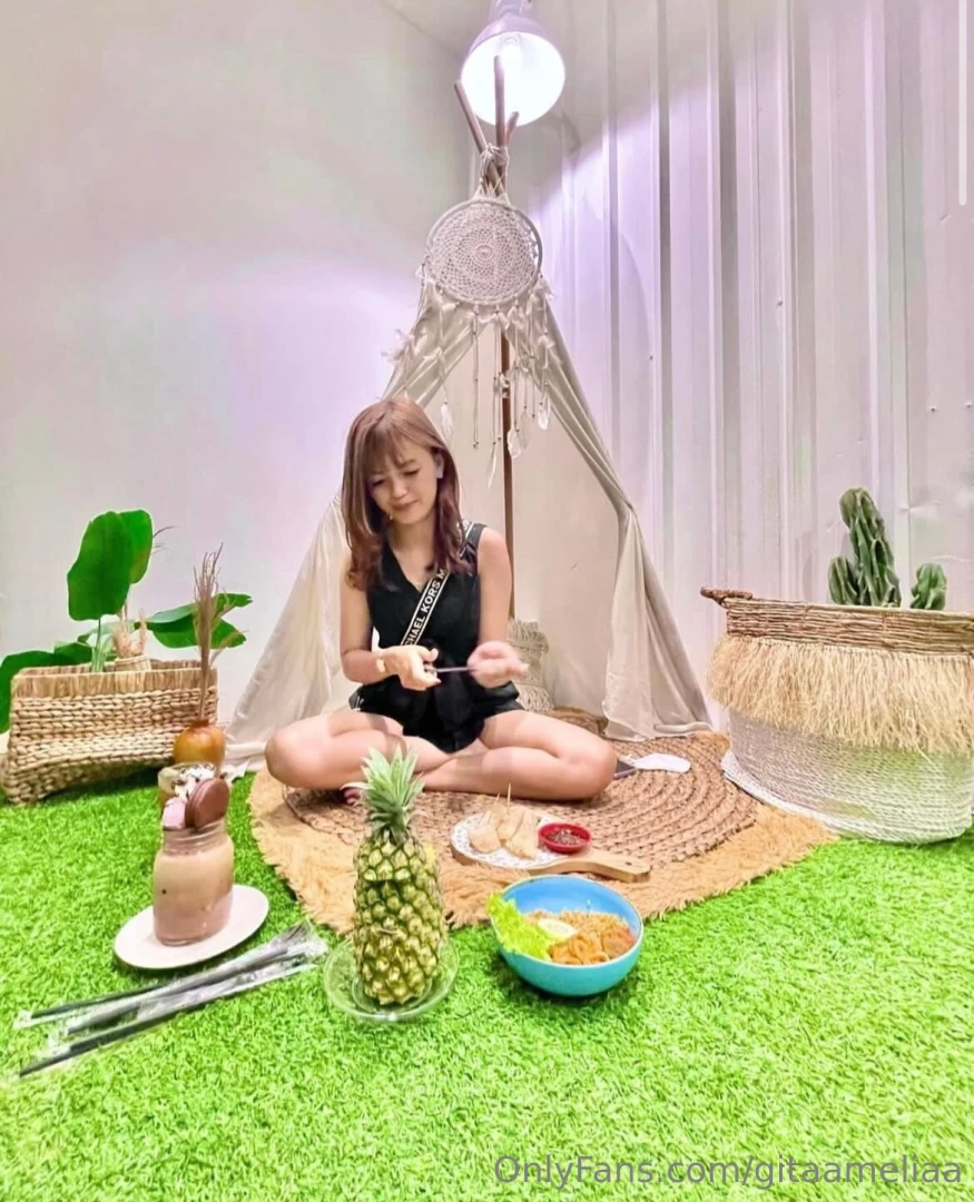 Gitaameliaa part 160106 