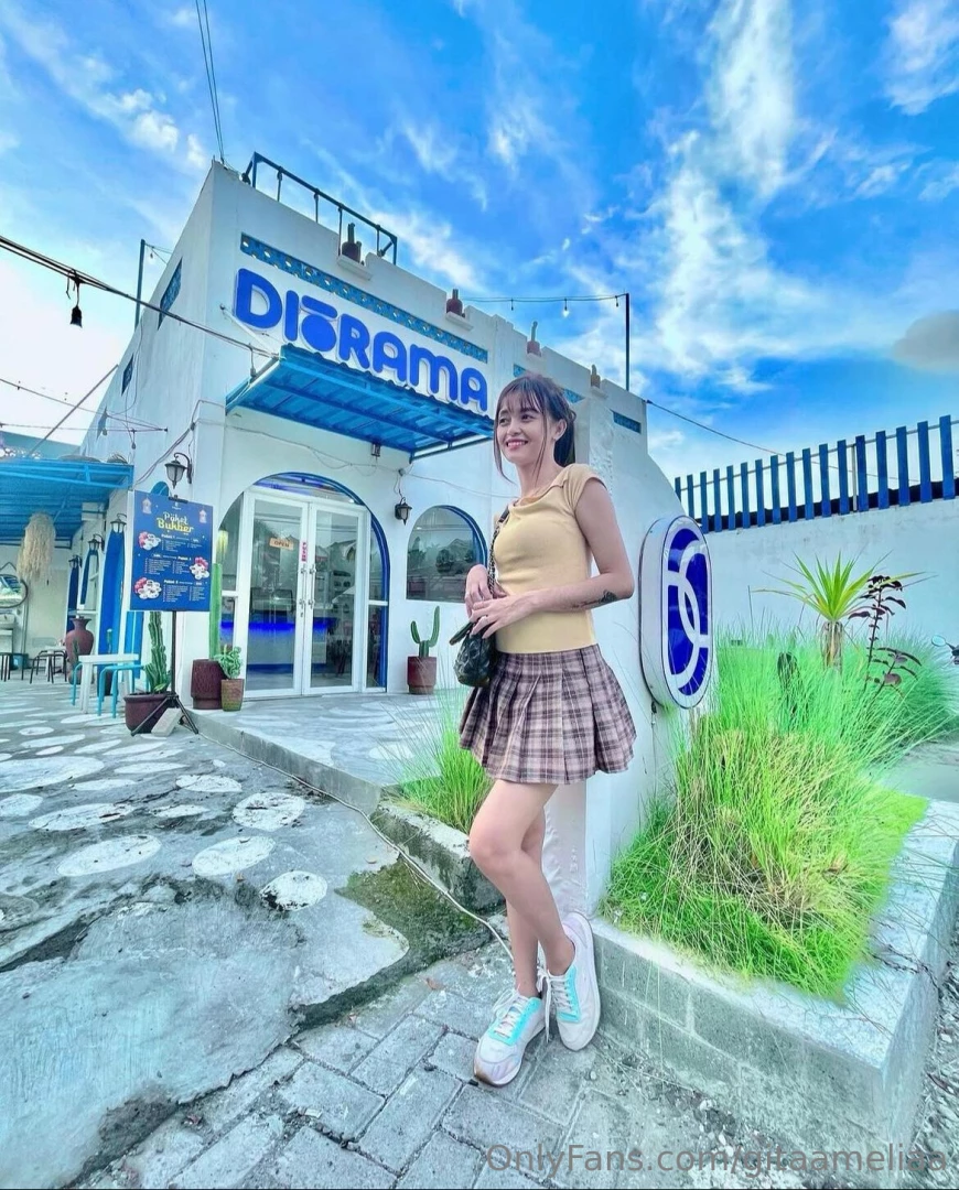 Gitaameliaa part 160738 