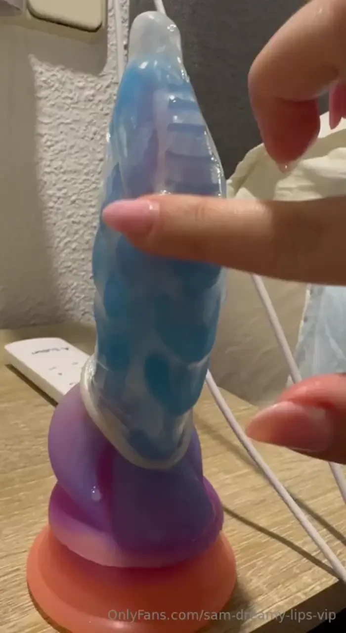 Can you believe i m still horny hahahaha i can t deliver the videos - 