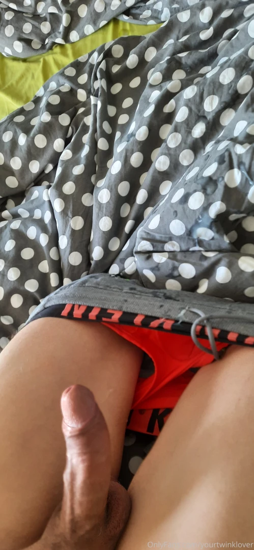 Have a nice weekend i have decided to celebrate it with big cumshot 