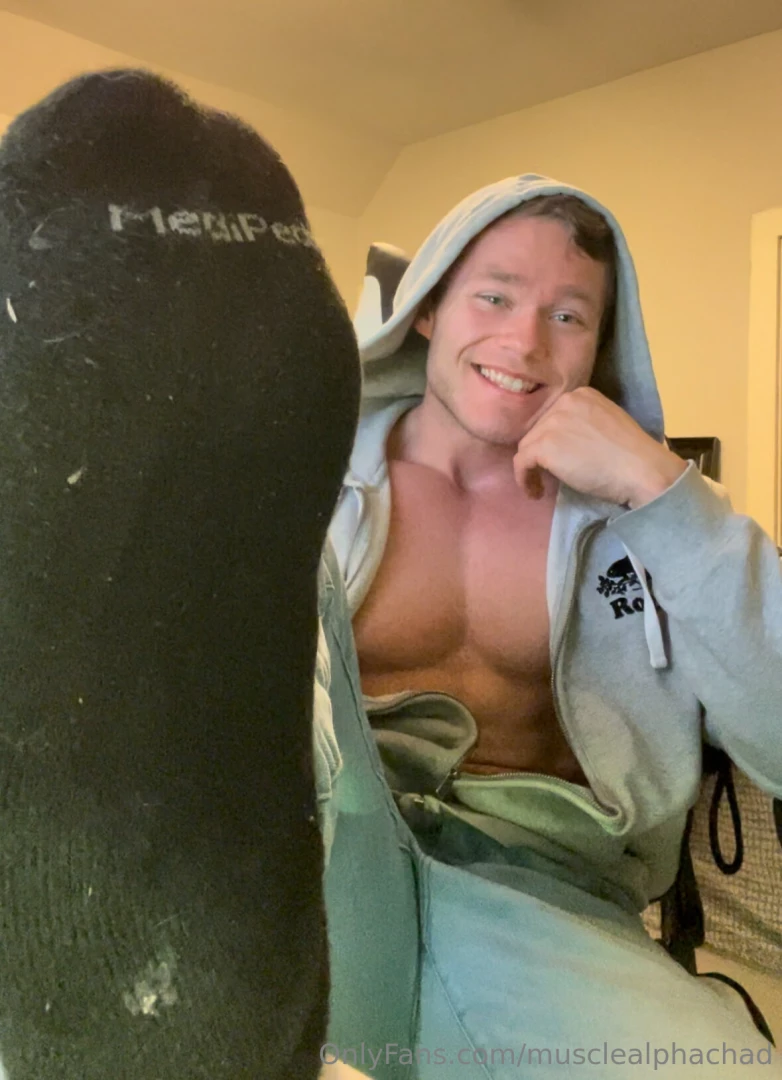 Sock and soles video 4 minutes domination sock worship sole worship part 1 