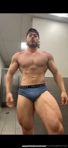 Showing off my sweaty bulge and big legs and muscle butt part 1