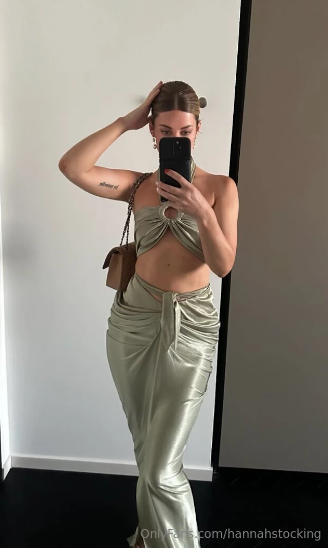 Uhhhh i love this outfit rate my fit out of 10 