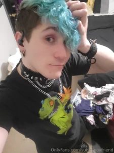 Rawr gt 3 folding my mistress s amp her bull s clothes