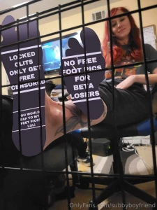 Task tuesdays my misstress made me kiss and lick her feet from inside