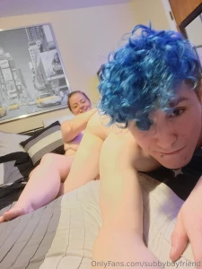 My goddess loves to make me worship her to earn off my cage despite my