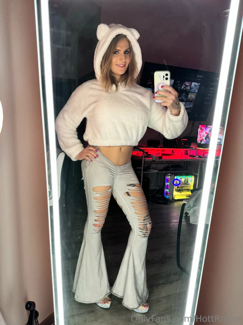 Would you snuggle with a polar bear part 1 